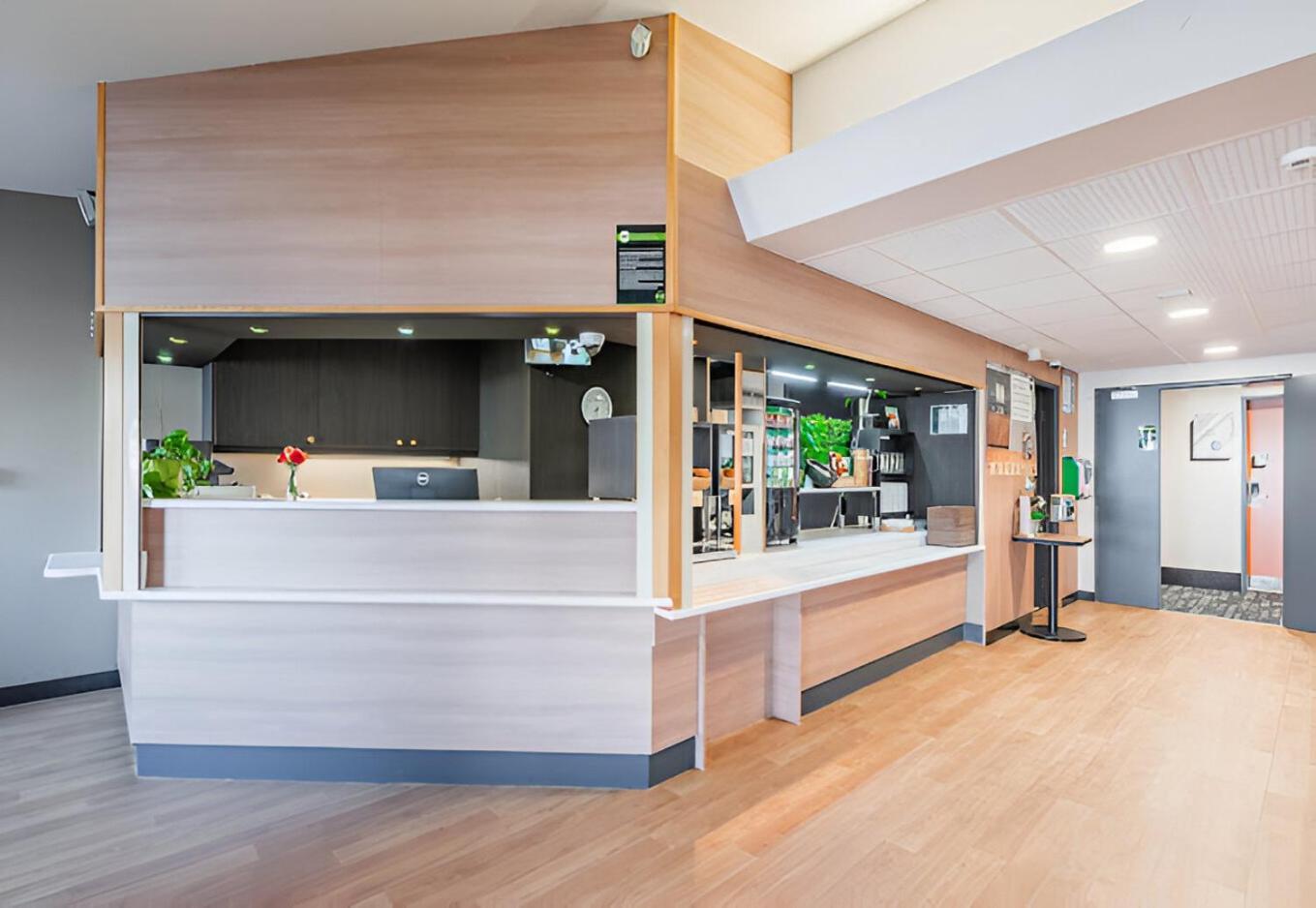 Holtzheim B&B Hotel Strasbourg Aeroport מראה חיצוני תמונה